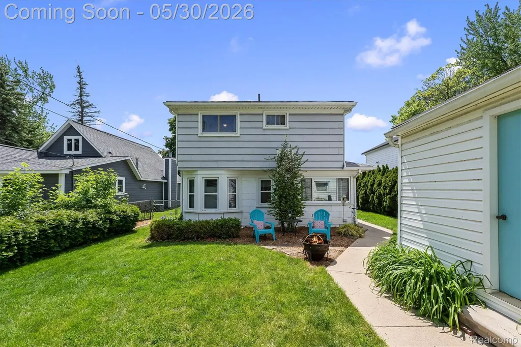 11061 Beryl Drive White Lake Charter Township MI 48386