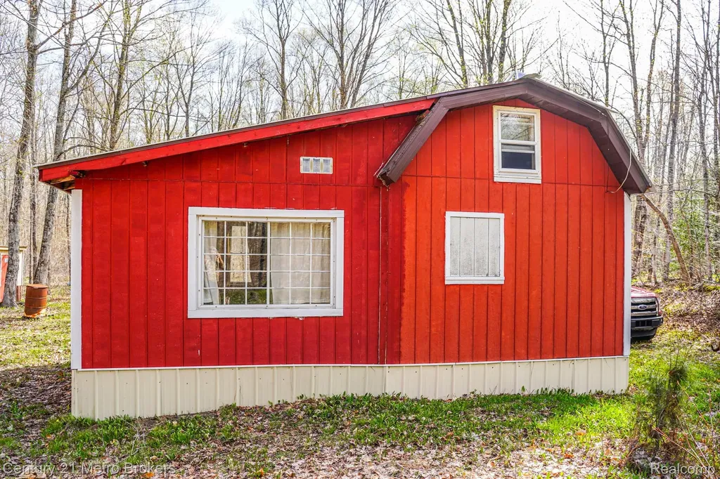 21821 Krenkel Mcmillan Township MI 49868
