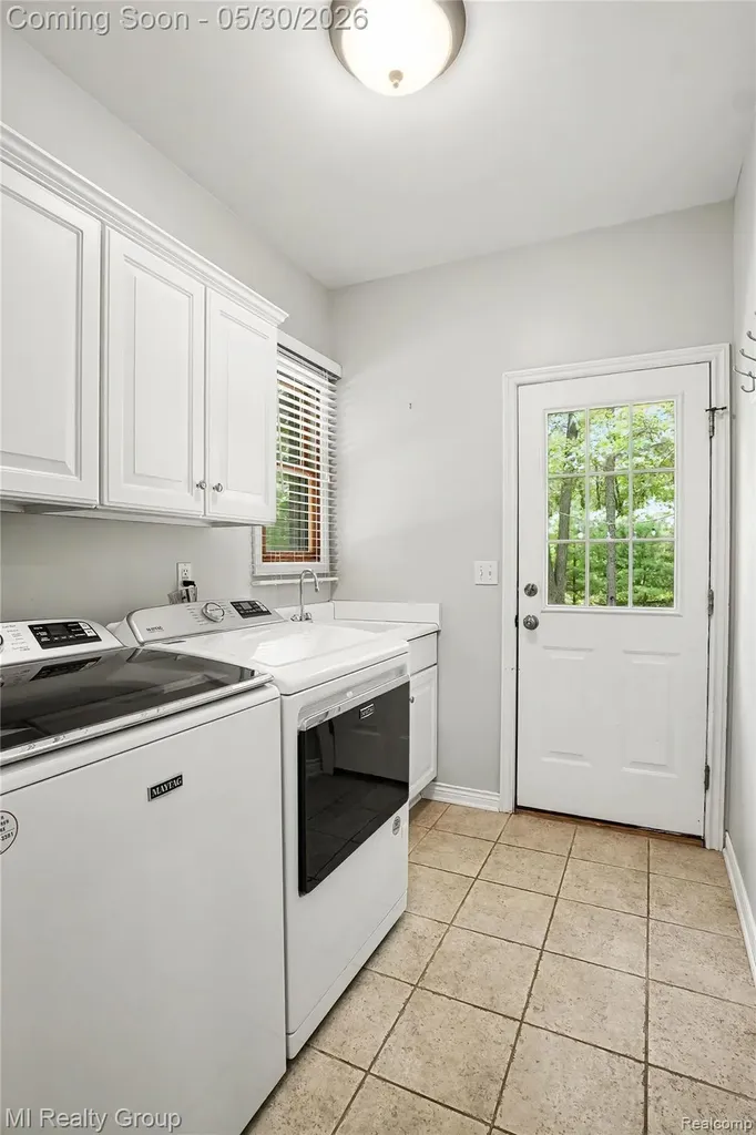 2215 High Meadows Drive Brandon Charter Township MI 48462