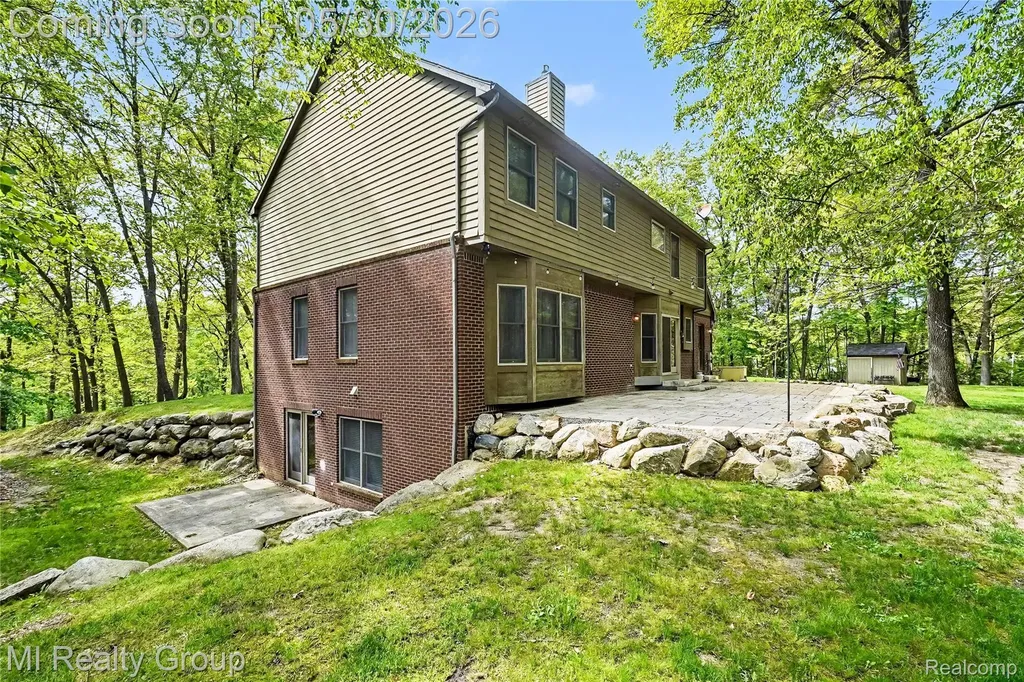 2215 High Meadows Drive Brandon Charter Township MI 48462