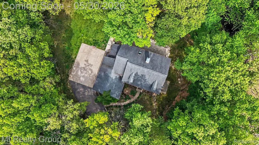 2215 High Meadows Drive Brandon Charter Township MI 48462