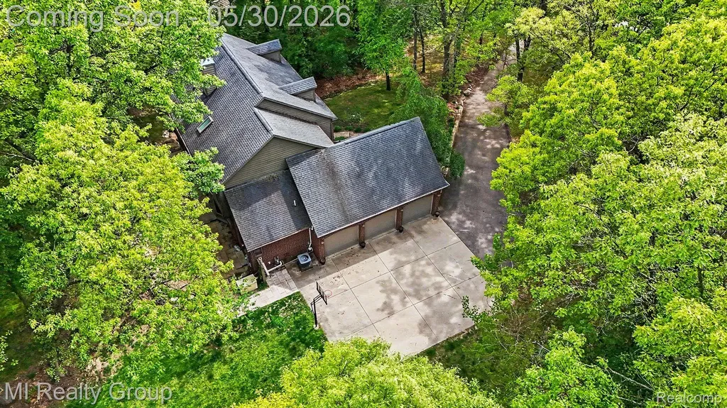 2215 High Meadows Drive Brandon Charter Township MI 48462