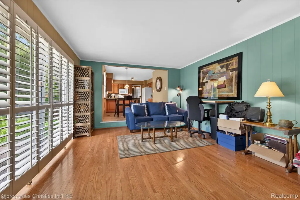 475 Henley Drive Bloomfield Hills City MI 48304