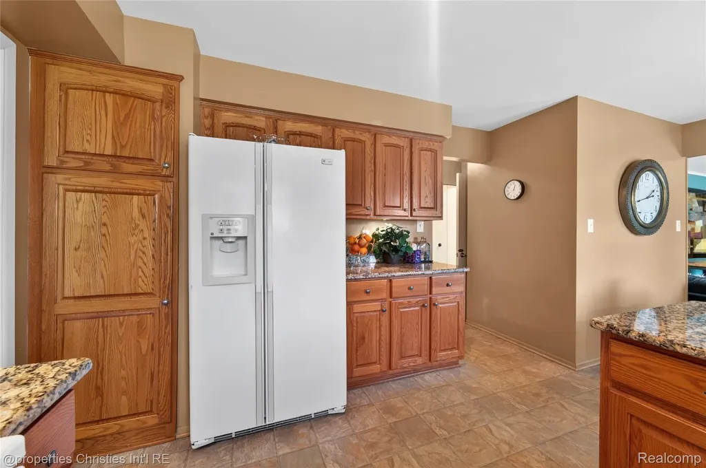 475 Henley Drive Bloomfield Hills City MI 48304