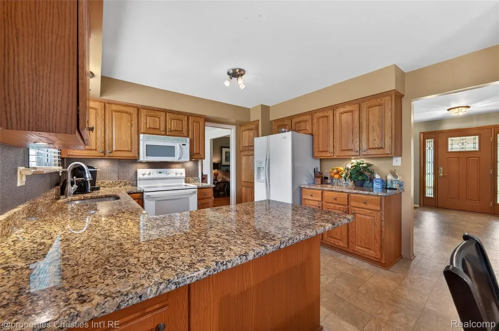 475 Henley Drive Bloomfield Hills City MI 48304