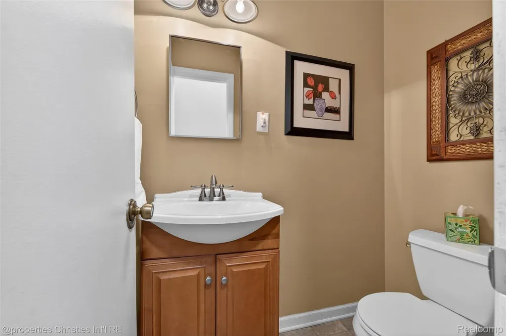 475 Henley Drive Bloomfield Hills City MI 48304
