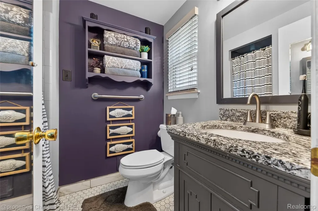 475 Henley Drive Bloomfield Hills City MI 48304