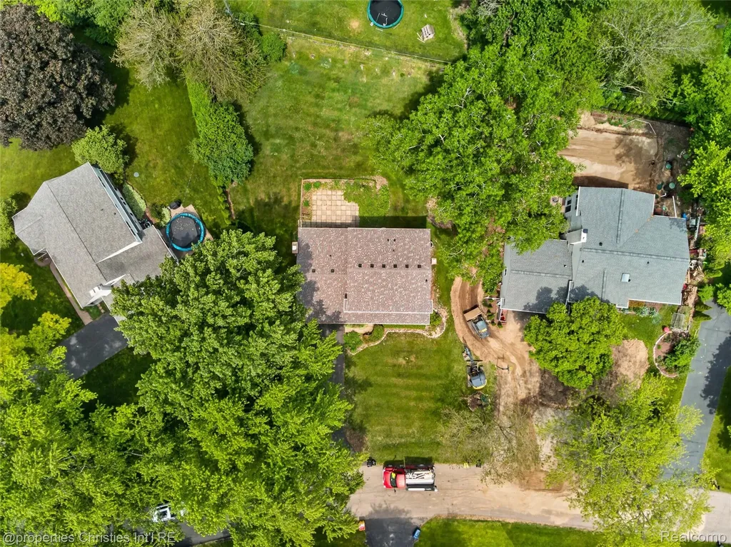 475 Henley Drive Bloomfield Hills City MI 48304