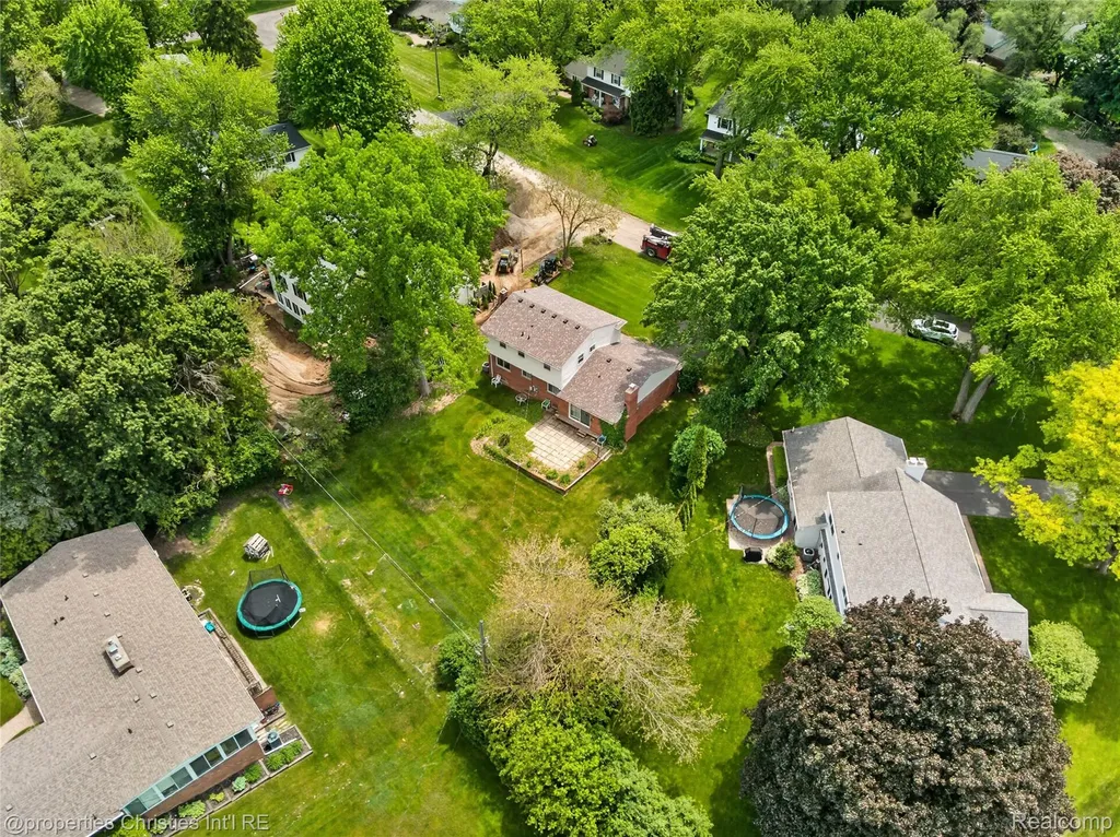 475 Henley Drive Bloomfield Hills City MI 48304