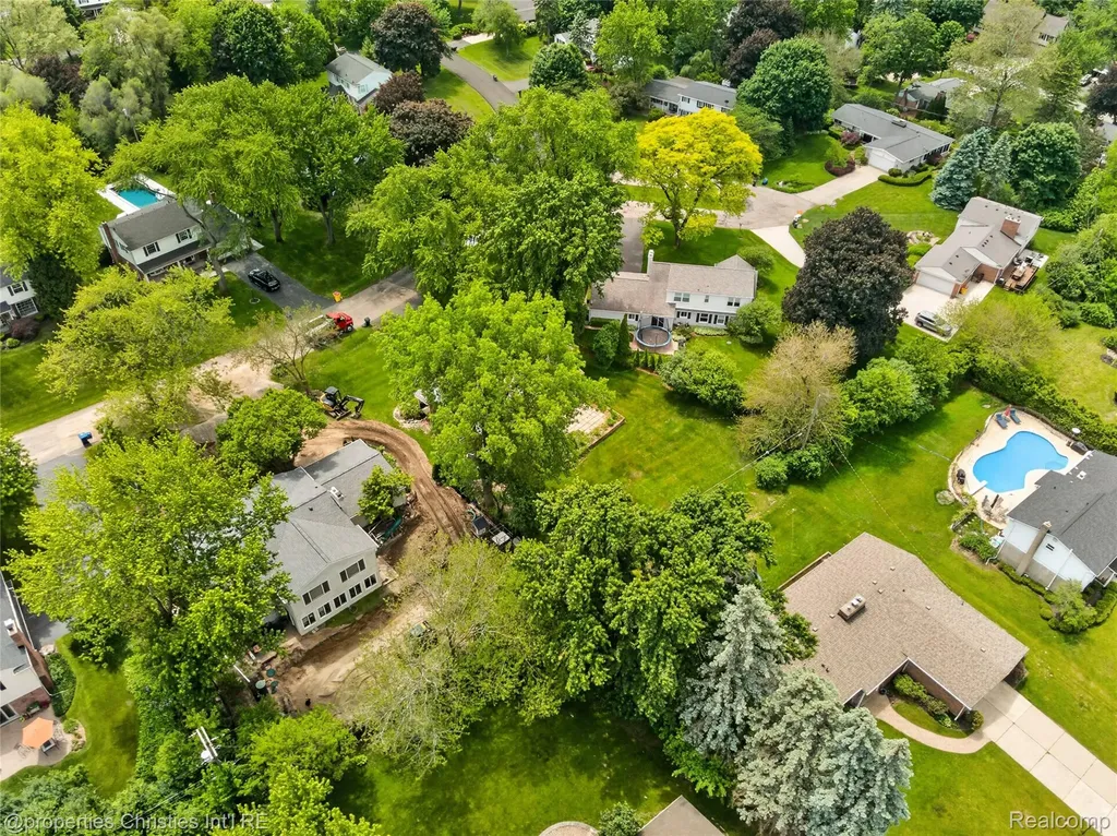 475 Henley Drive Bloomfield Hills City MI 48304