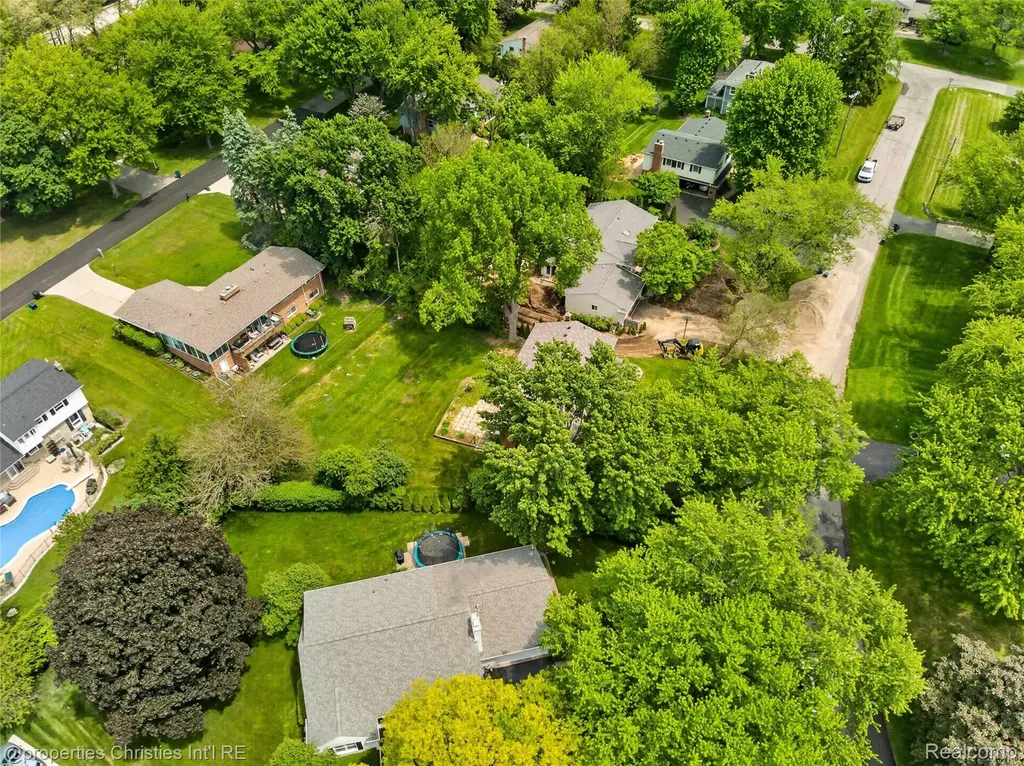475 Henley Drive Bloomfield Hills City MI 48304