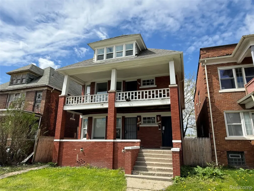 1561 W Grand Boulevard Detroit City MI 48208