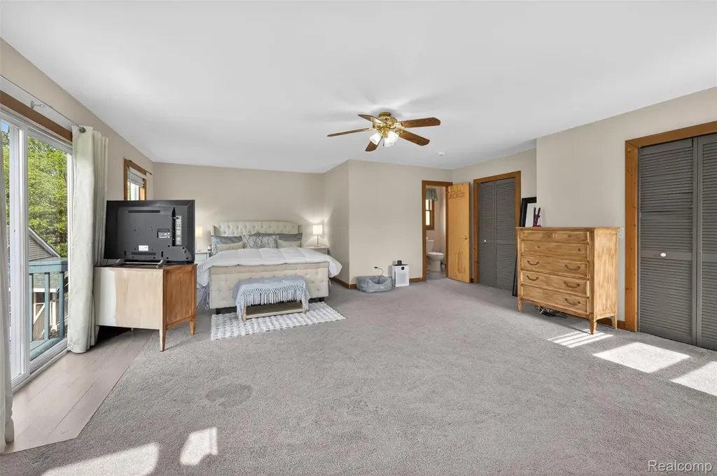 2154 W Maple Avenue Flint Charter Township MI 48507