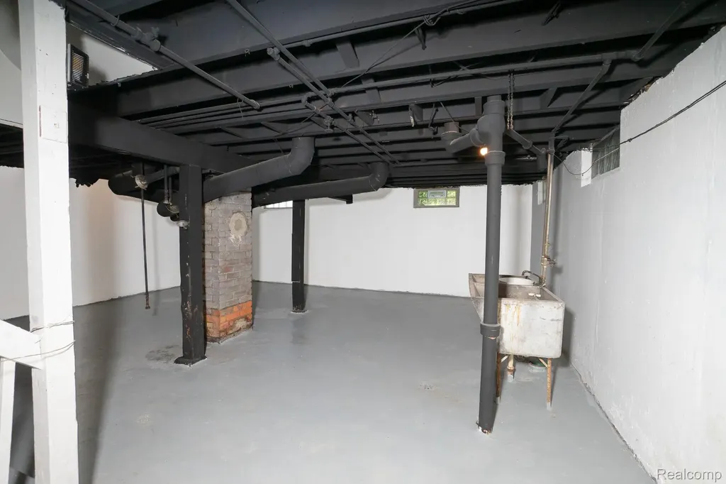 6251 Minock Street Detroit City MI 48228