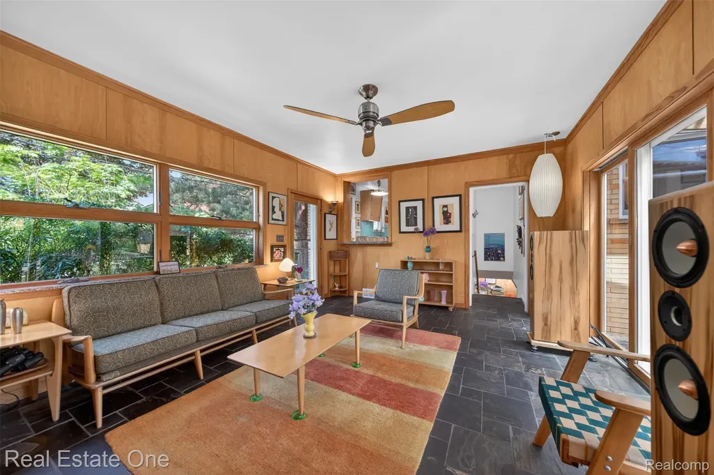 1431 Marywood Drive Royal Oak City MI 48067