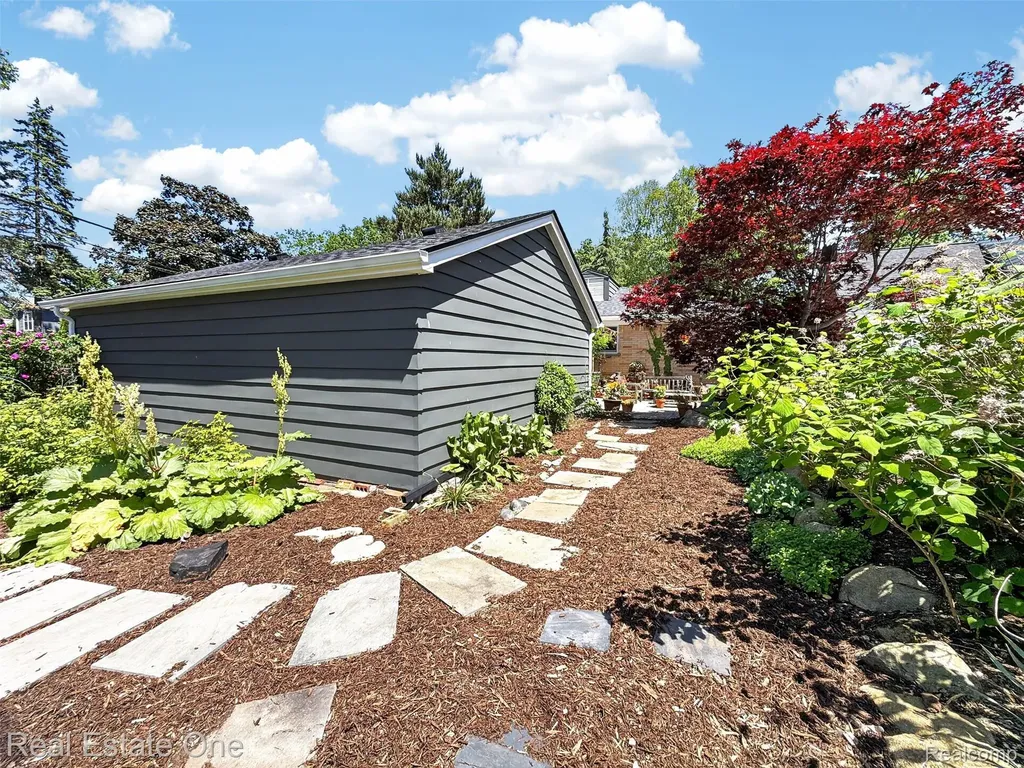 1431 Marywood Drive Royal Oak City MI 48067