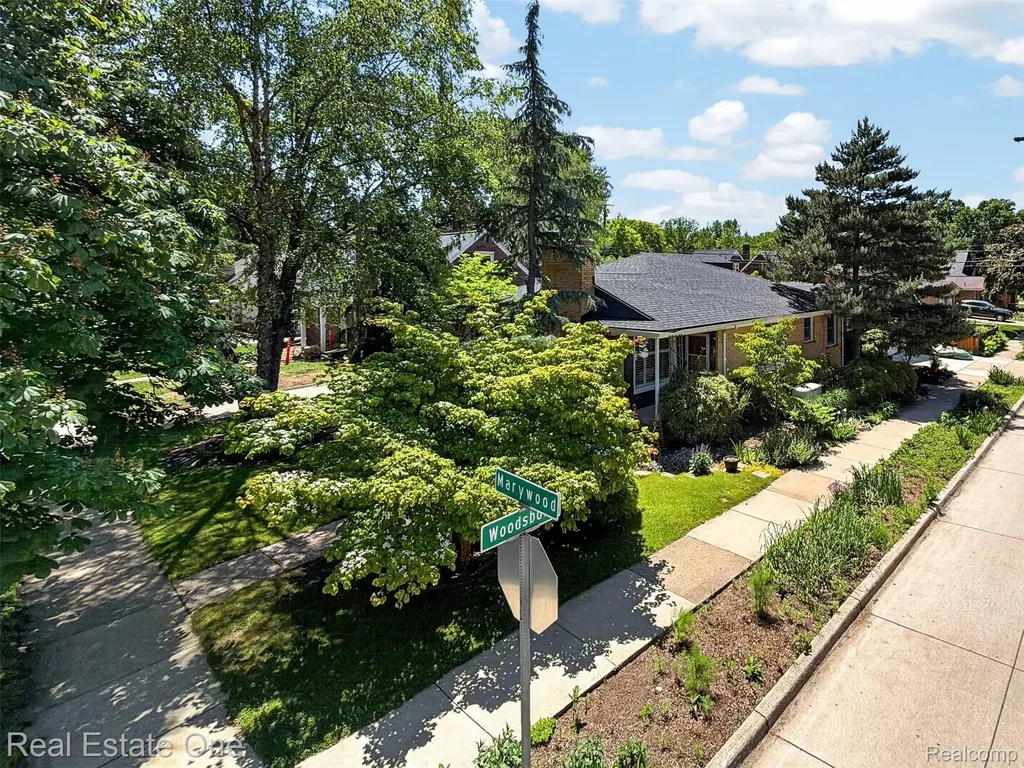 1431 Marywood Drive Royal Oak City MI 48067