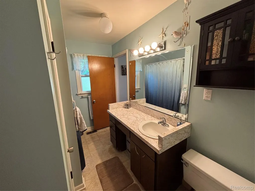 6405 Springdale Drive Grand Blanc City MI 48439