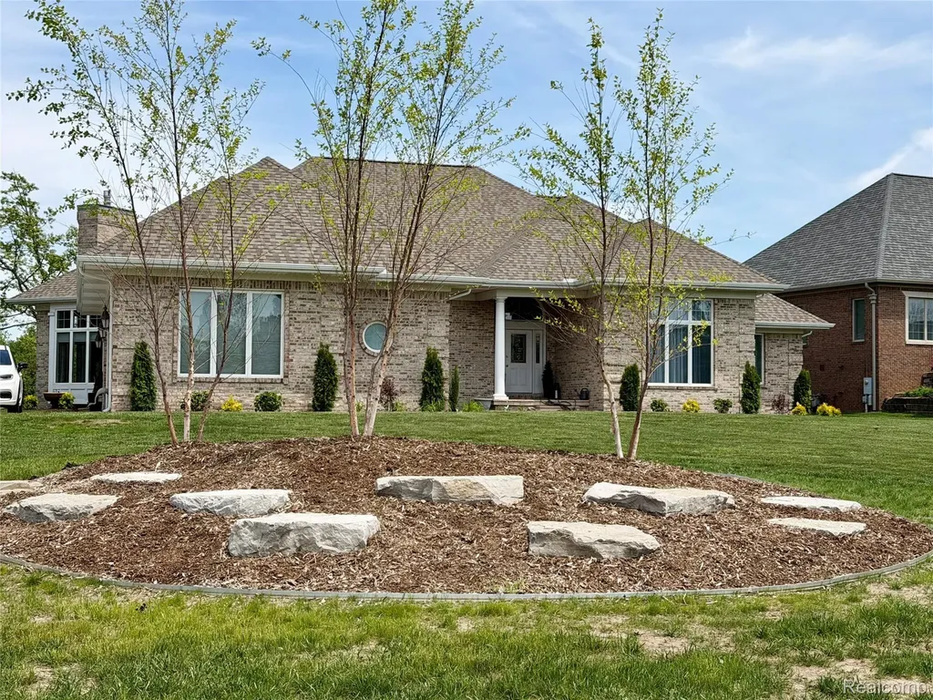 308 Fairway Court St. Clair Township MI 48079