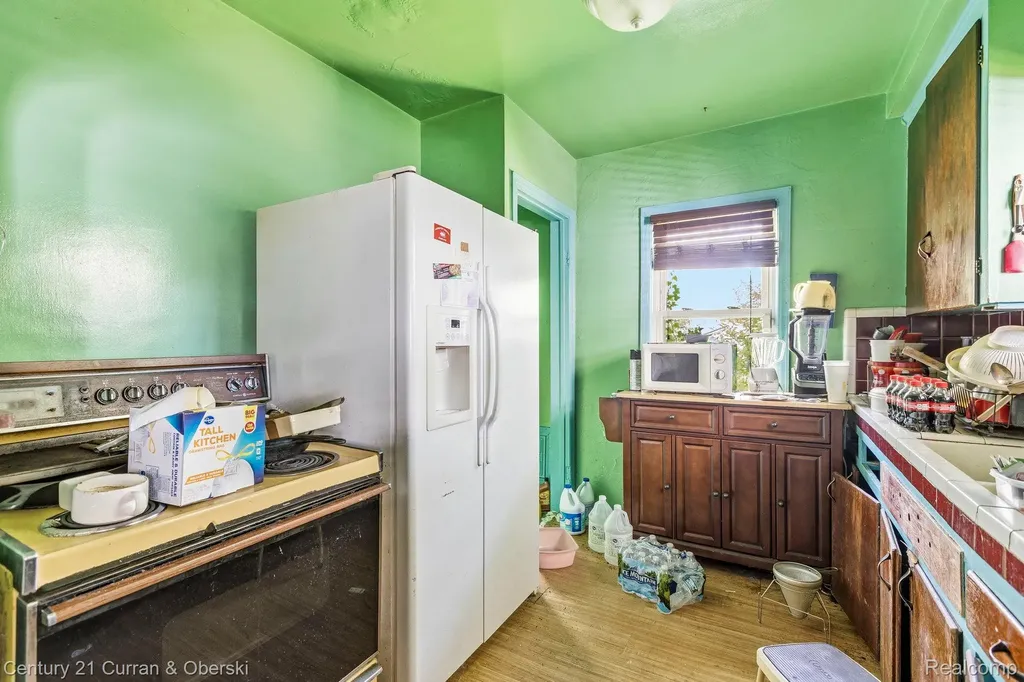 6427 Artesian Street Detroit City MI 48228