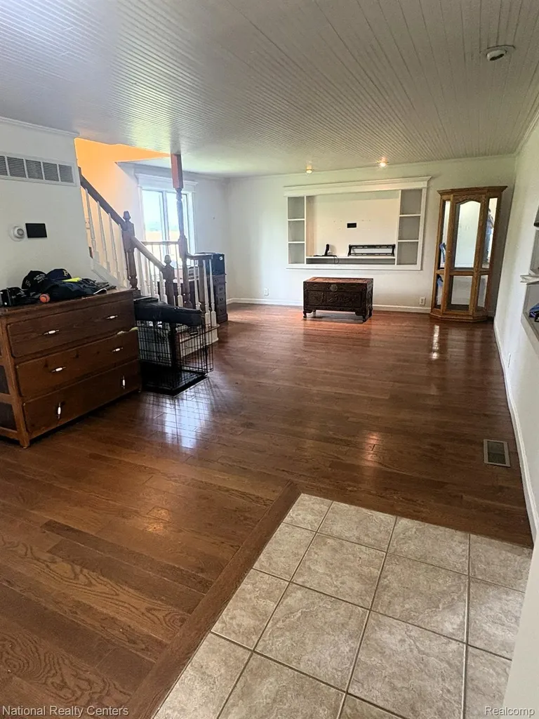10667 Sober Road Conway Township MI 48892