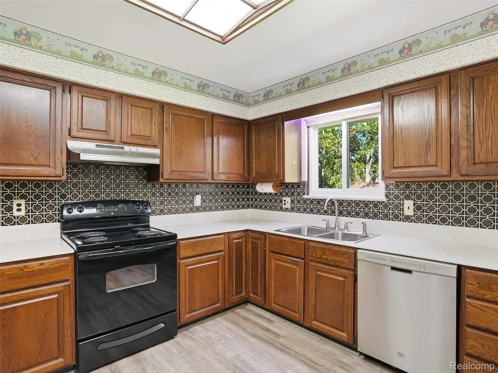 5059 Kidder Road Almont Village MI 48003