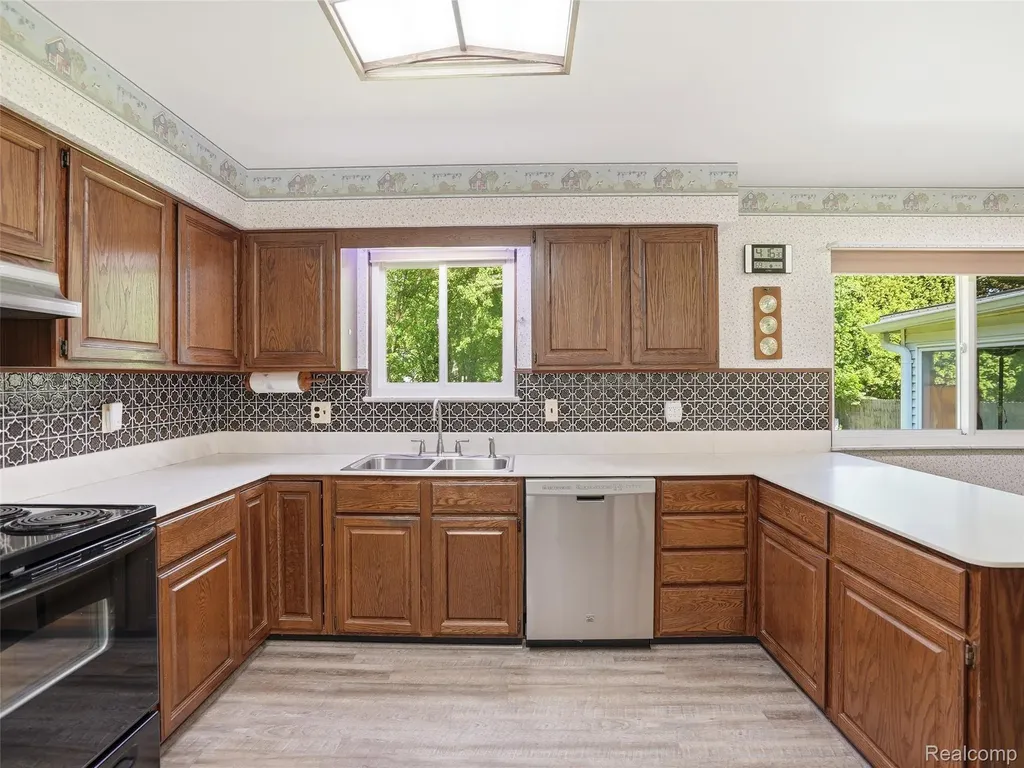 5059 Kidder Road Almont Village MI 48003