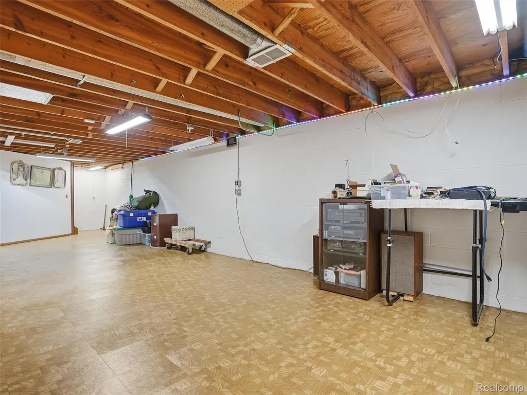 5059 Kidder Road Almont Village MI 48003
