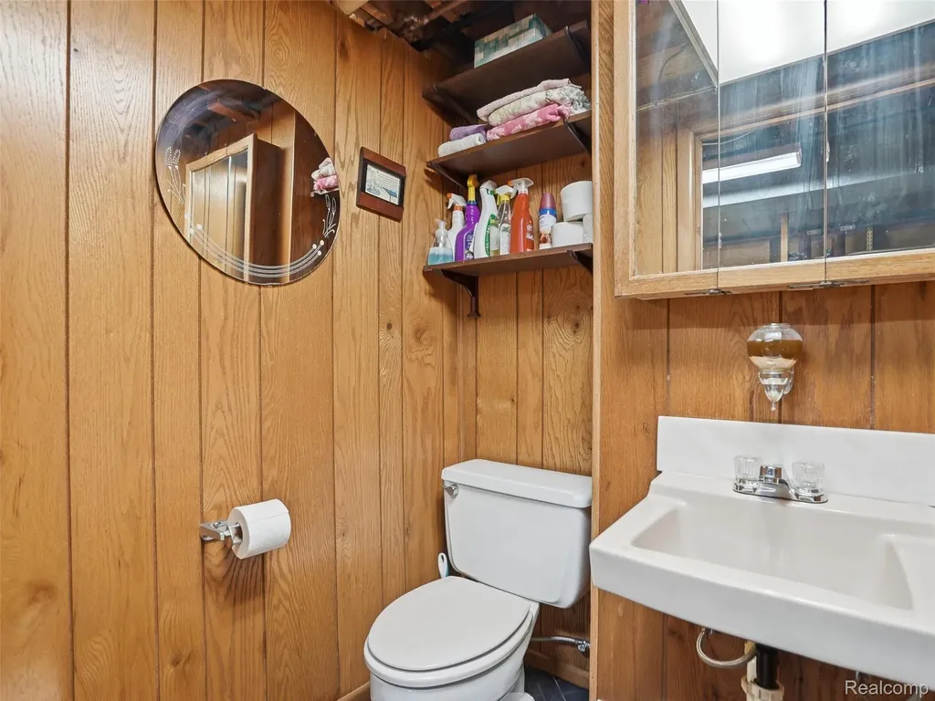 5059 Kidder Road Almont Village MI 48003
