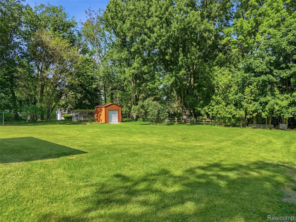 5059 Kidder Road Almont Village MI 48003