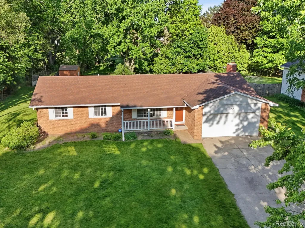 5059 Kidder Road Almont Village MI 48003