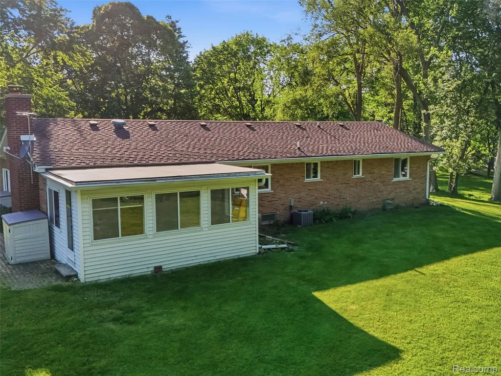 5059 Kidder Road Almont Village MI 48003