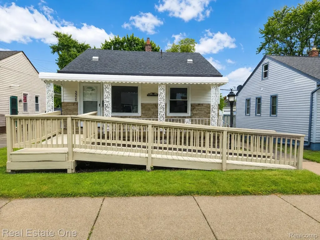 3926 21st Street Wyandotte City MI 48192
