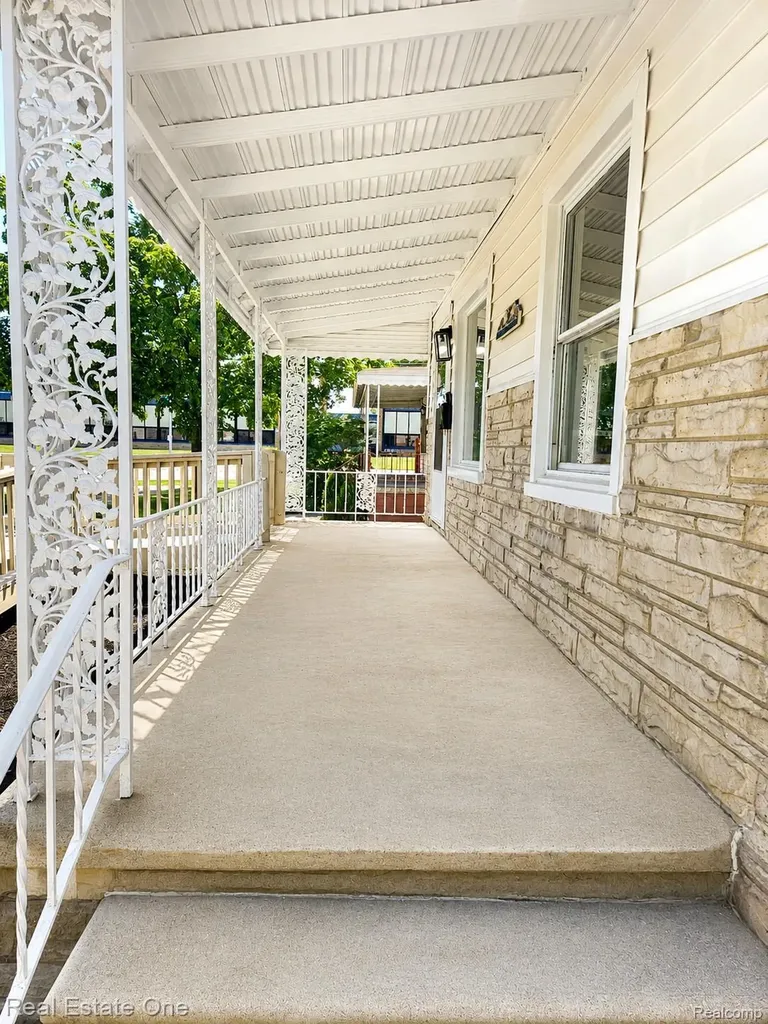 3926 21st Street Wyandotte City MI 48192