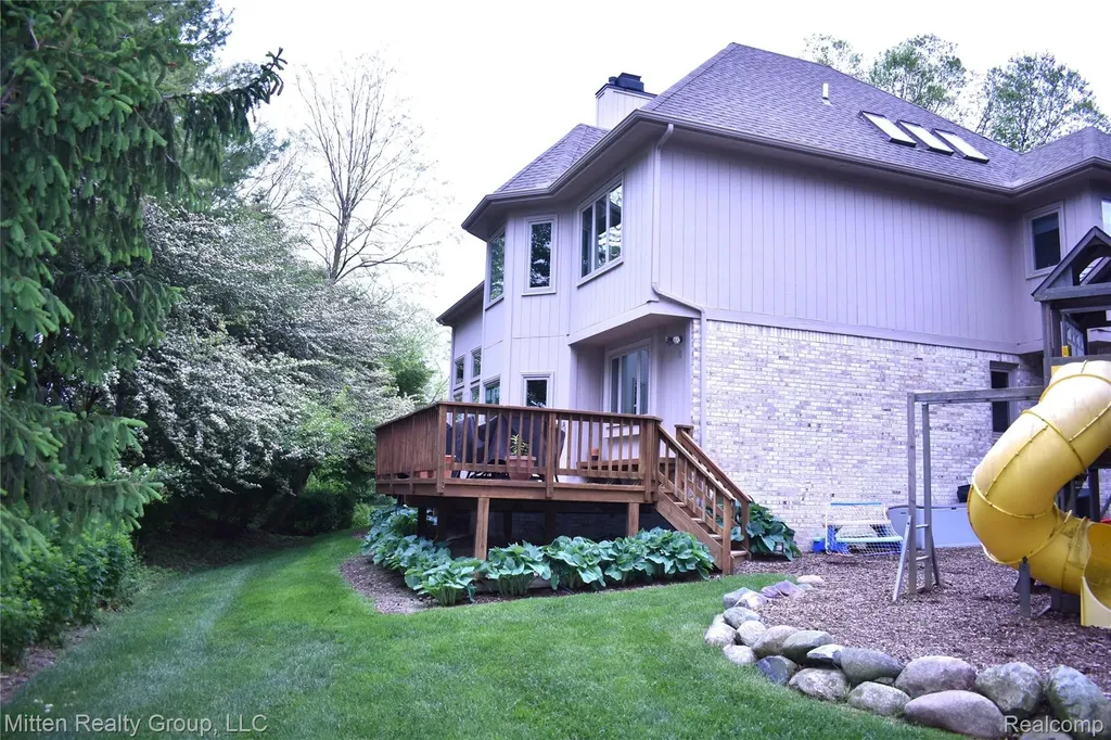 3351 Red Fox Court West Bloomfield Charter Township MI 48324