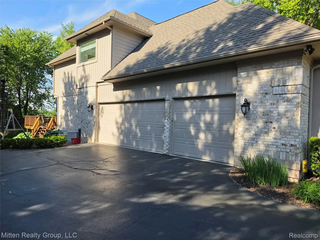 3351 Red Fox Court West Bloomfield Charter Township MI 48324