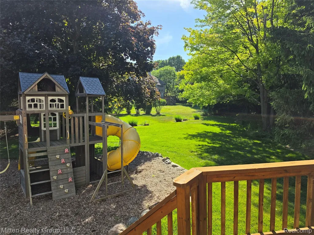 3351 Red Fox Court West Bloomfield Charter Township MI 48324