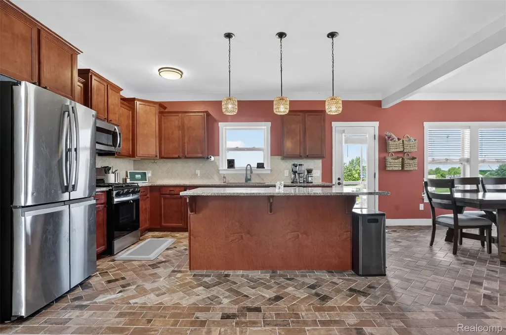 3524 Amber Oaks Drive Howell Township MI 48855