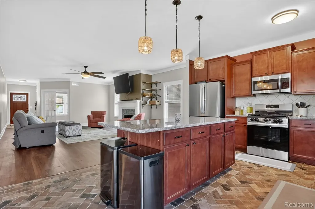 3524 Amber Oaks Drive Howell Township MI 48855