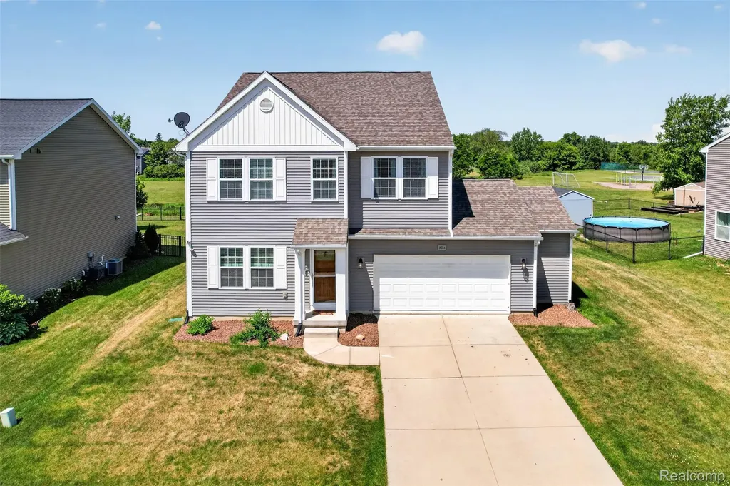 3524 Amber Oaks Drive Howell Township MI 48855