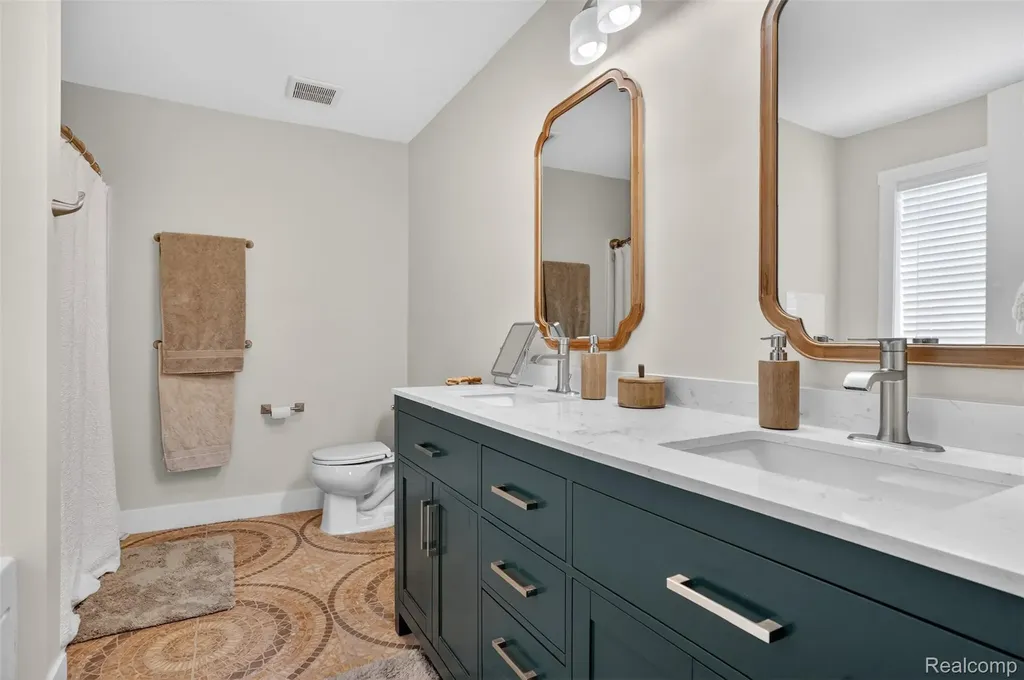 3524 Amber Oaks Drive Howell Township MI 48855