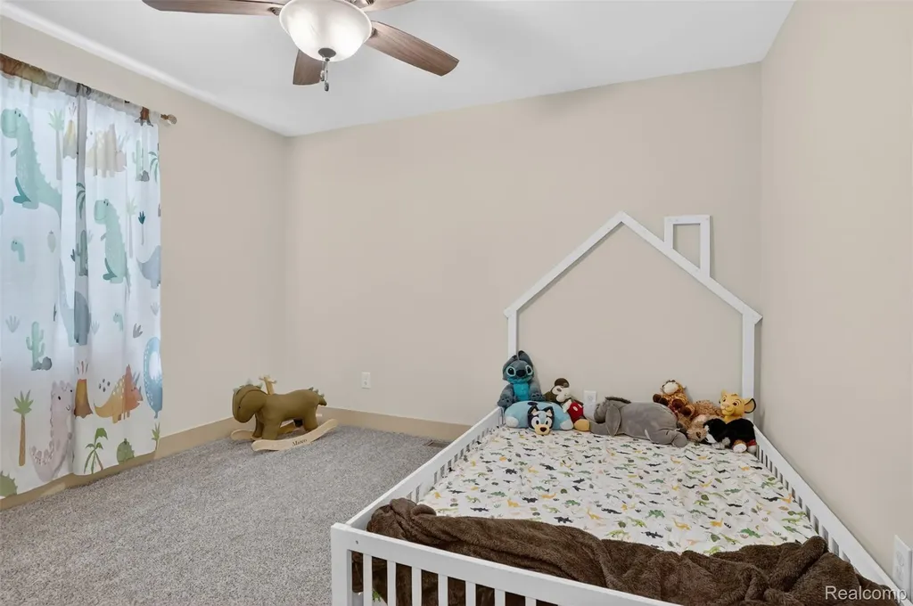 3524 Amber Oaks Drive Howell Township MI 48855