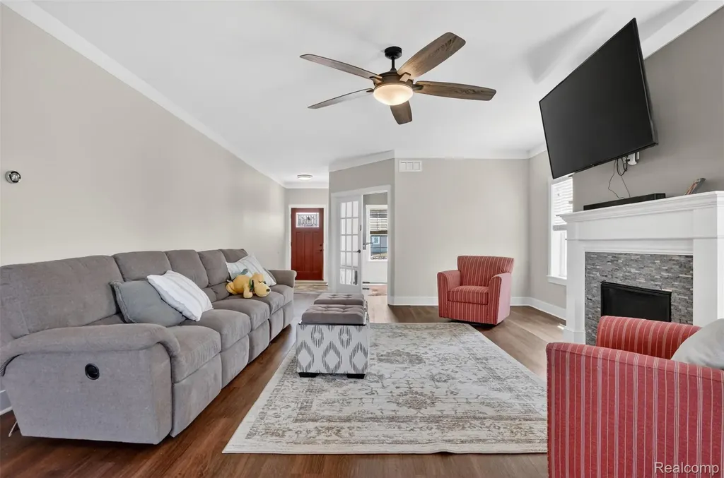 3524 Amber Oaks Drive Howell Township MI 48855