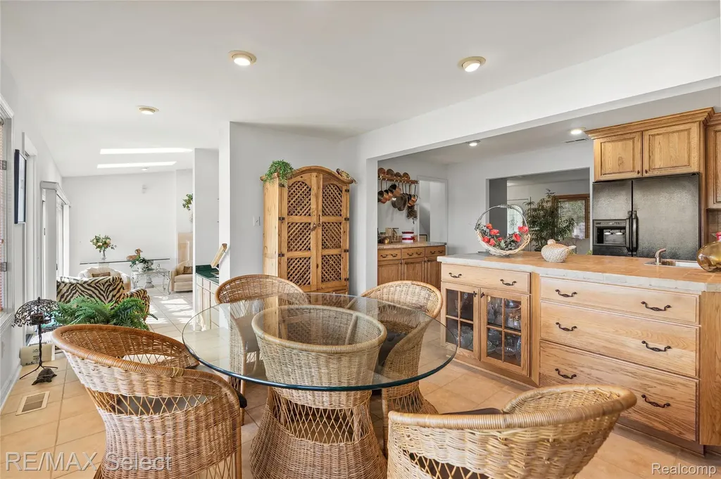 13154 Lake Shore Drive Fenton Charter Township MI 48430