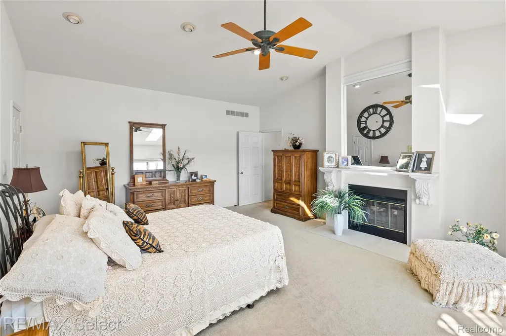 13154 Lake Shore Drive Fenton Charter Township MI 48430