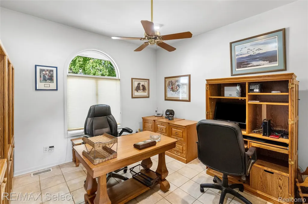 13154 Lake Shore Drive Fenton Charter Township MI 48430