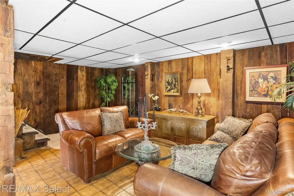 13154 Lake Shore Drive Fenton Charter Township MI 48430