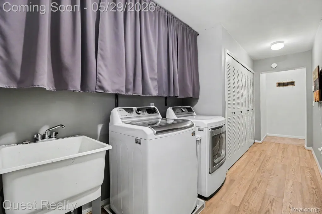 16839 Dover Drive Northville Township MI 48168
