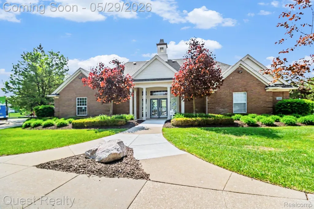 16839 Dover Drive Northville Township MI 48168
