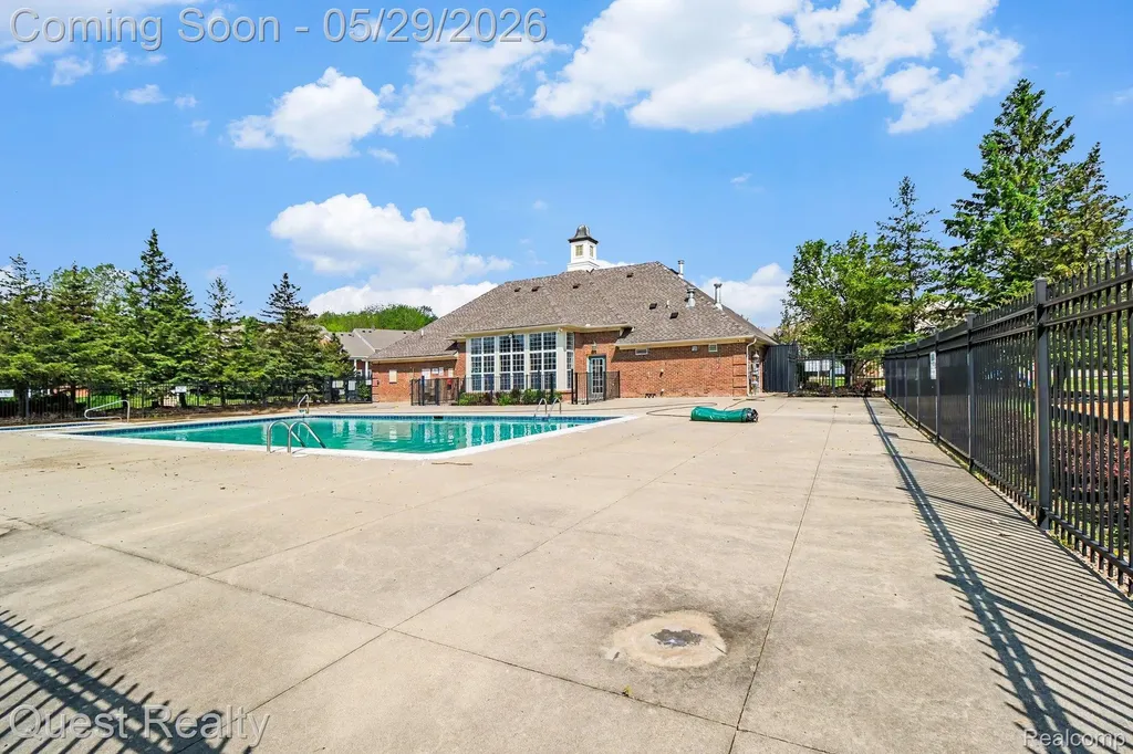 16839 Dover Drive Northville Township MI 48168